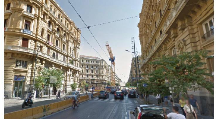 D&M21 Bed & Breakfast Napoli Bagian luar foto