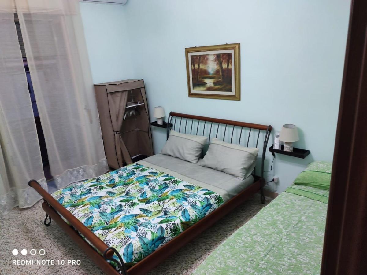 D&M21 Bed & Breakfast Napoli Bagian luar foto